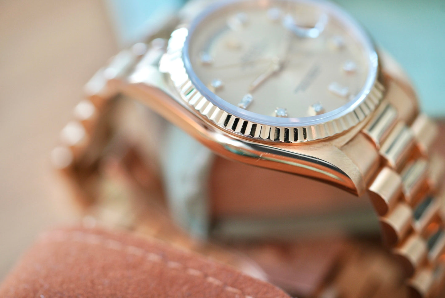 (18238) 1989 Rolex Day-Date 36mm Factory Champagne Diamond Dial