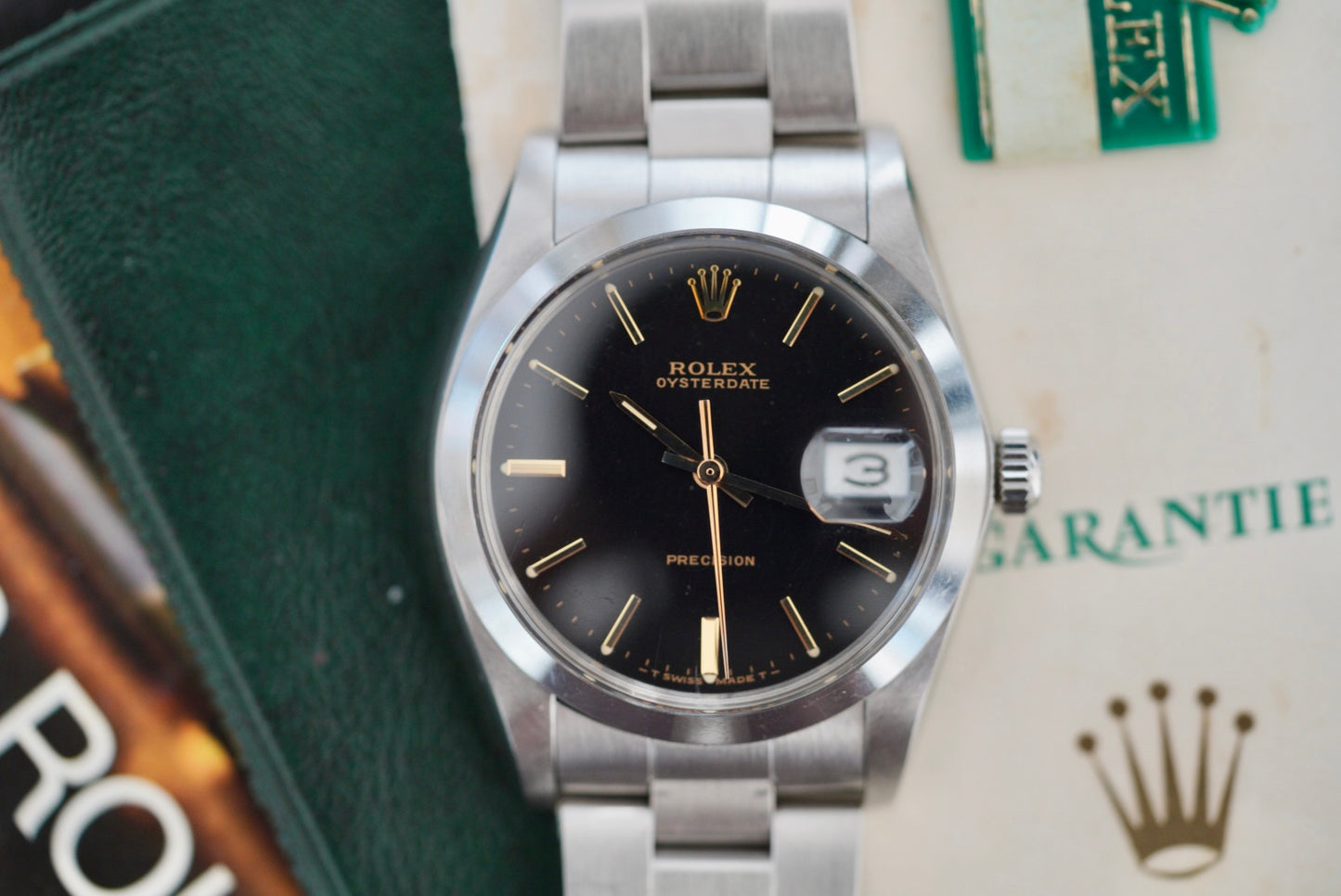(6694) 1985 Rolex Oysterdate 34mm Black Dial Gold Markers