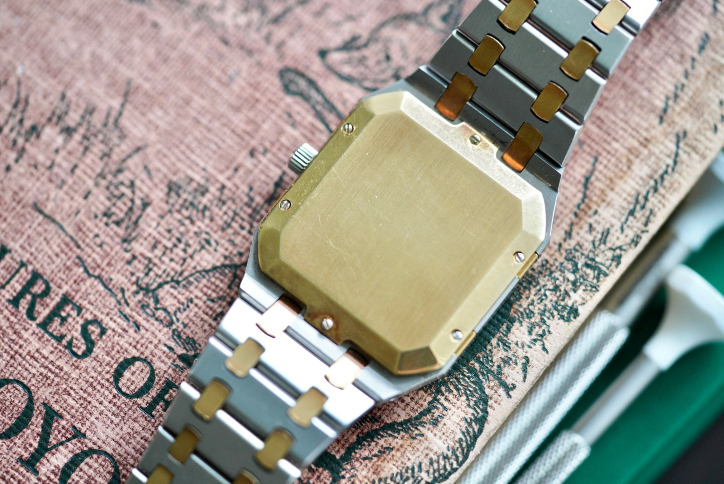 (6005SA) Audemars Piguet Royal Oak Square Quartz Jumbo