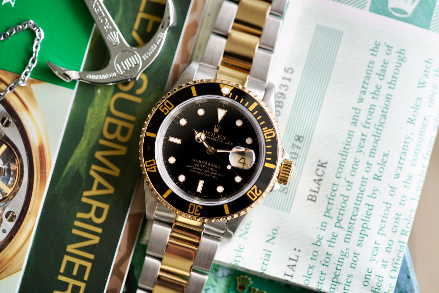 (16613) 1993 Rolex Submariner Two-Tone 40mm