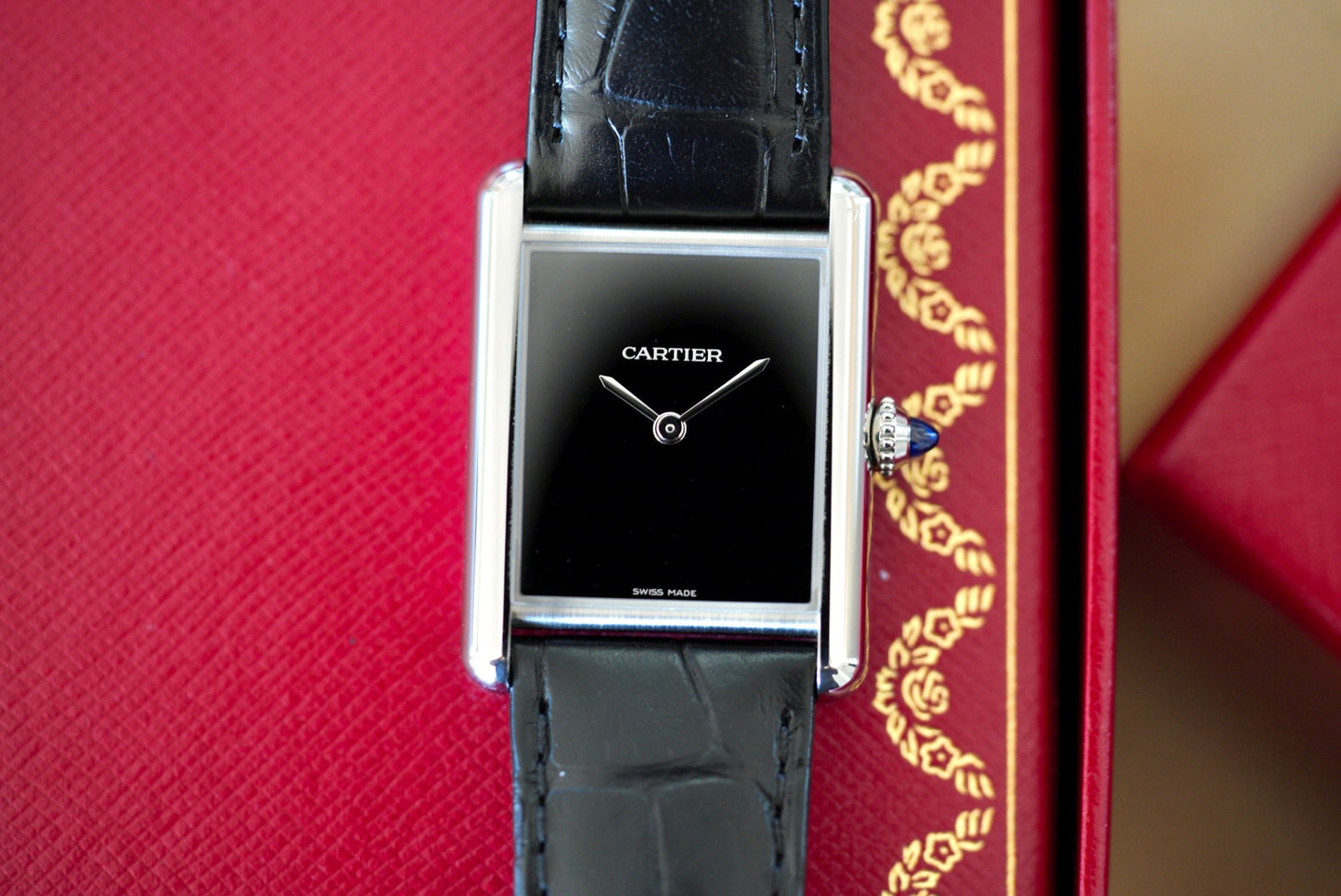 (WSTA0072) 2023 Cartier Tank Must Black Dial