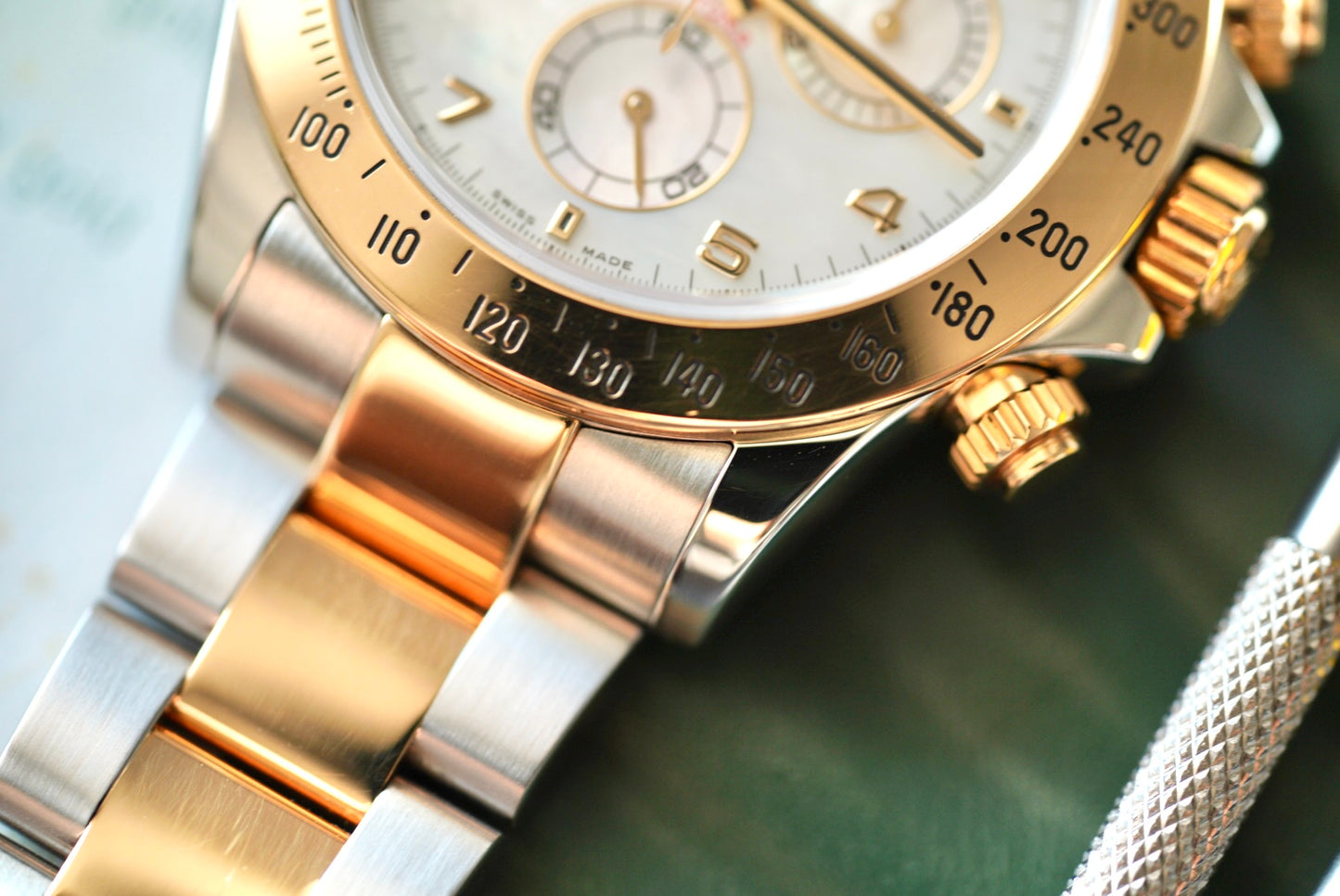 (116523) Rolex Daytona Mother of Pearl Arabic Dial