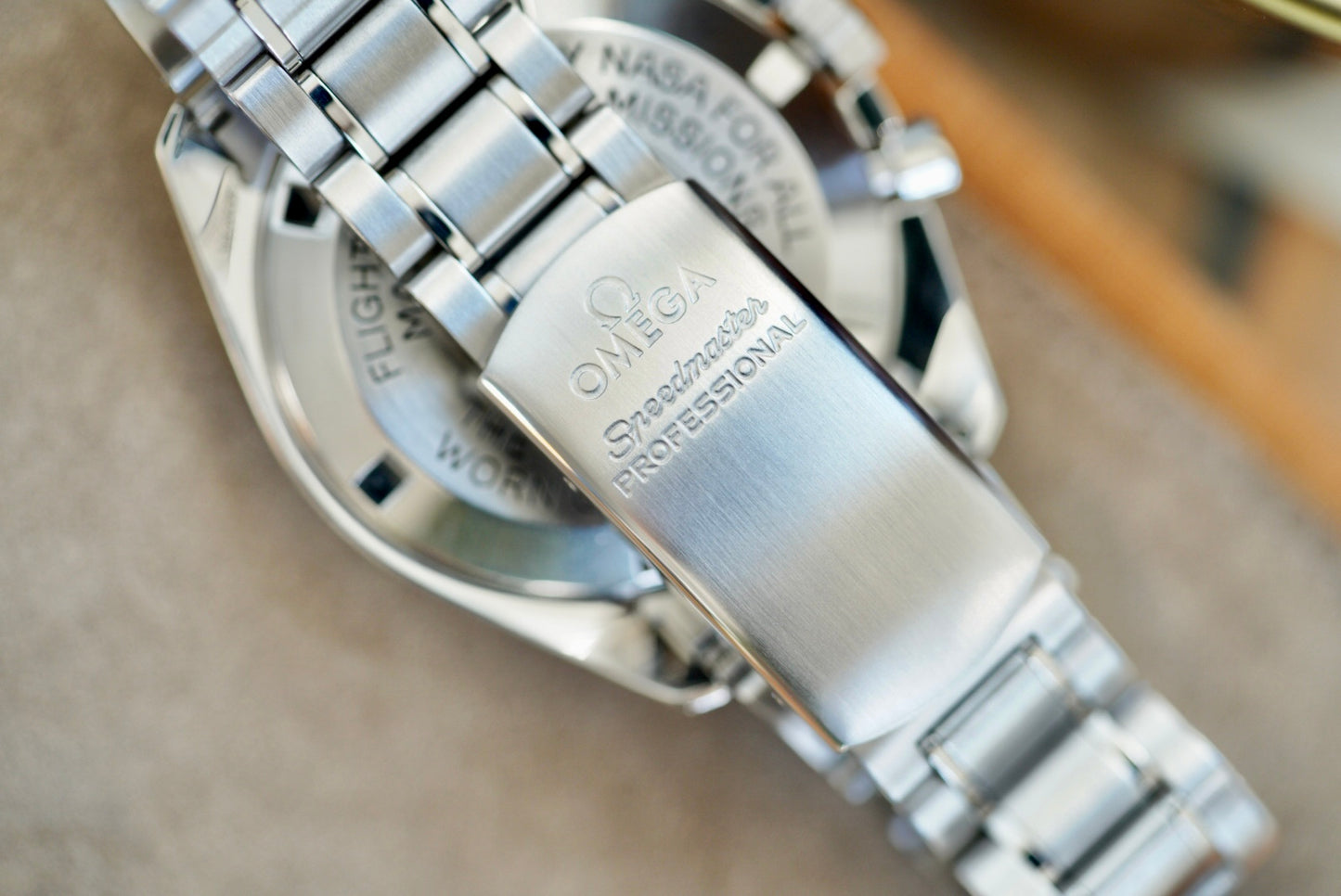 (145 • 0022) Omega Speedmaster Professional “Moonwatch” 42mm