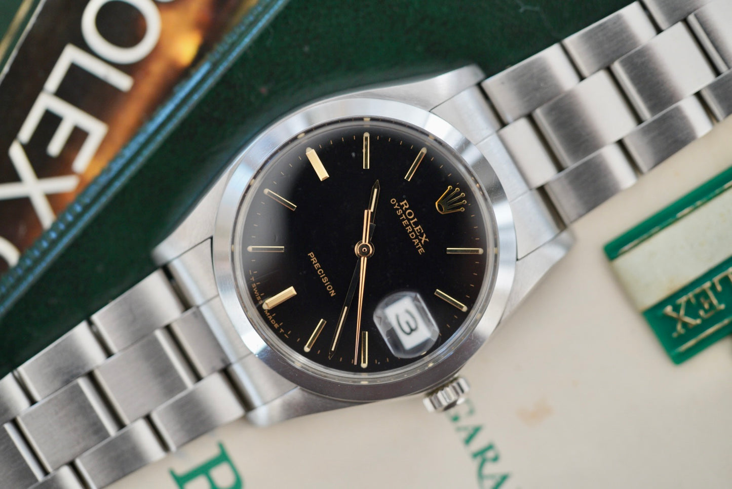 (6694) 1985 Rolex Oysterdate 34mm Black Dial Gold Markers