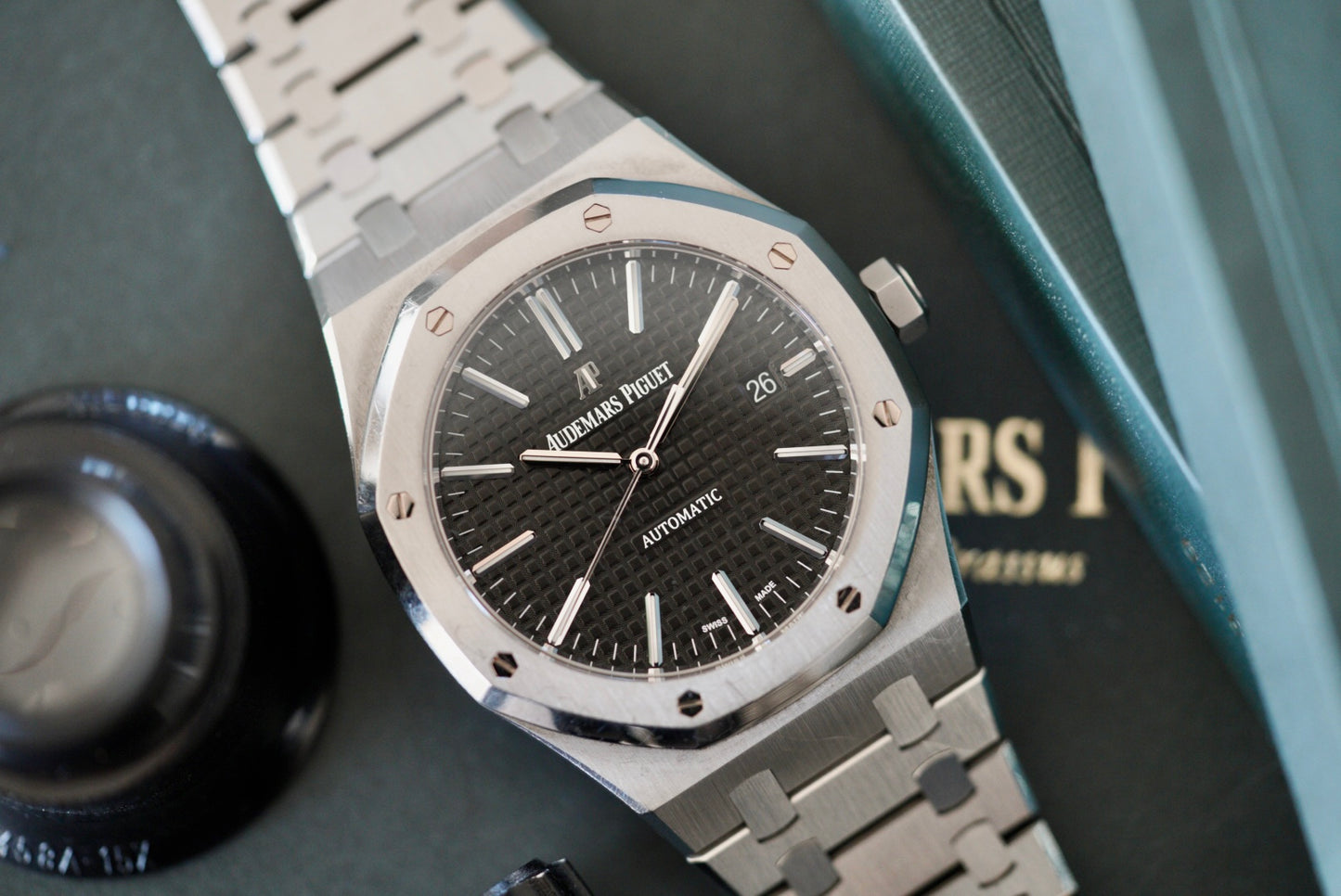 (15400ST) 2016 Audemars Piguet Royal Oak Black Dial 41mm