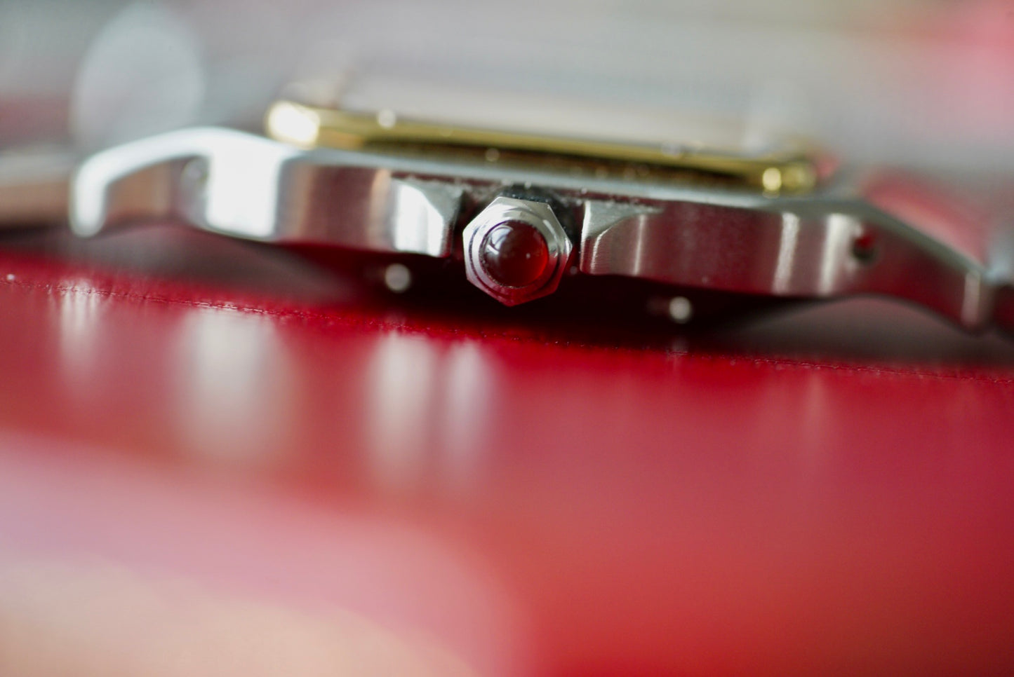 (2961) Cartier Santos Carrée Burgundy Strawberry Dial