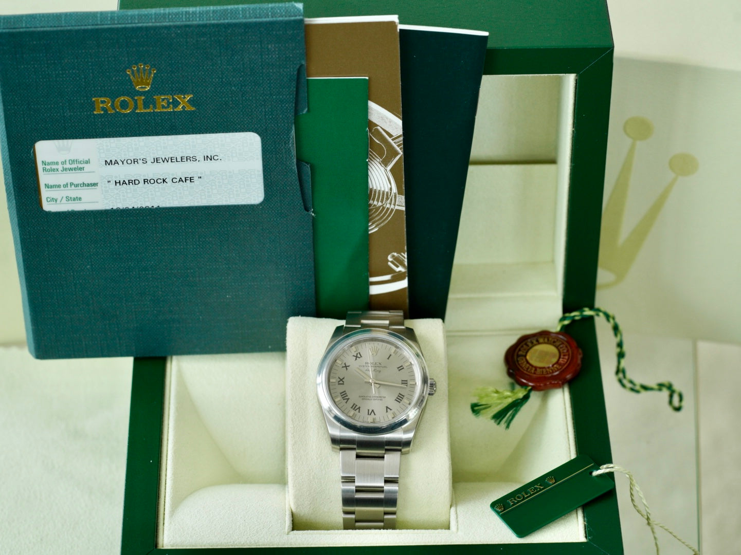 (114200) NOS 2011 Rolex Air-King 34mm ‘Hard Rock Cafe 10 Year Anniversary’ Caseback Engraving