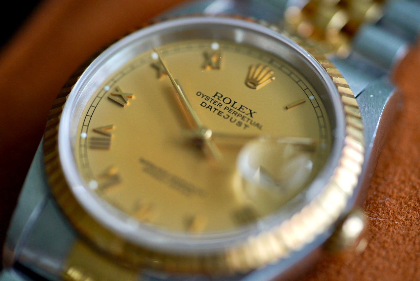 (16233) 1991 Rolex Datejust Champagne Roman Dial 36mm