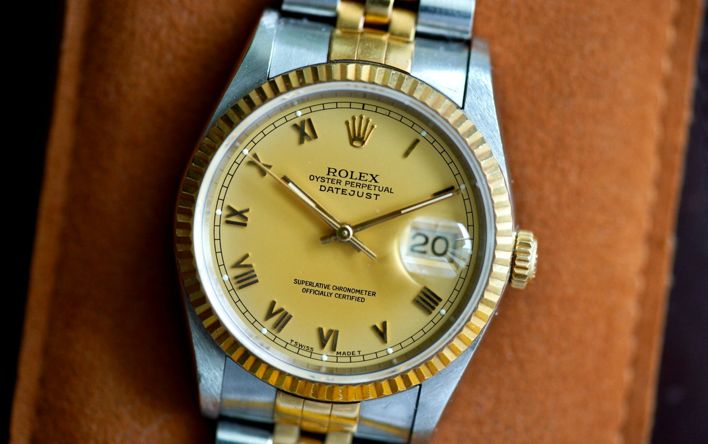 (16233) 1991 Rolex Datejust Champagne Roman Dial 36mm