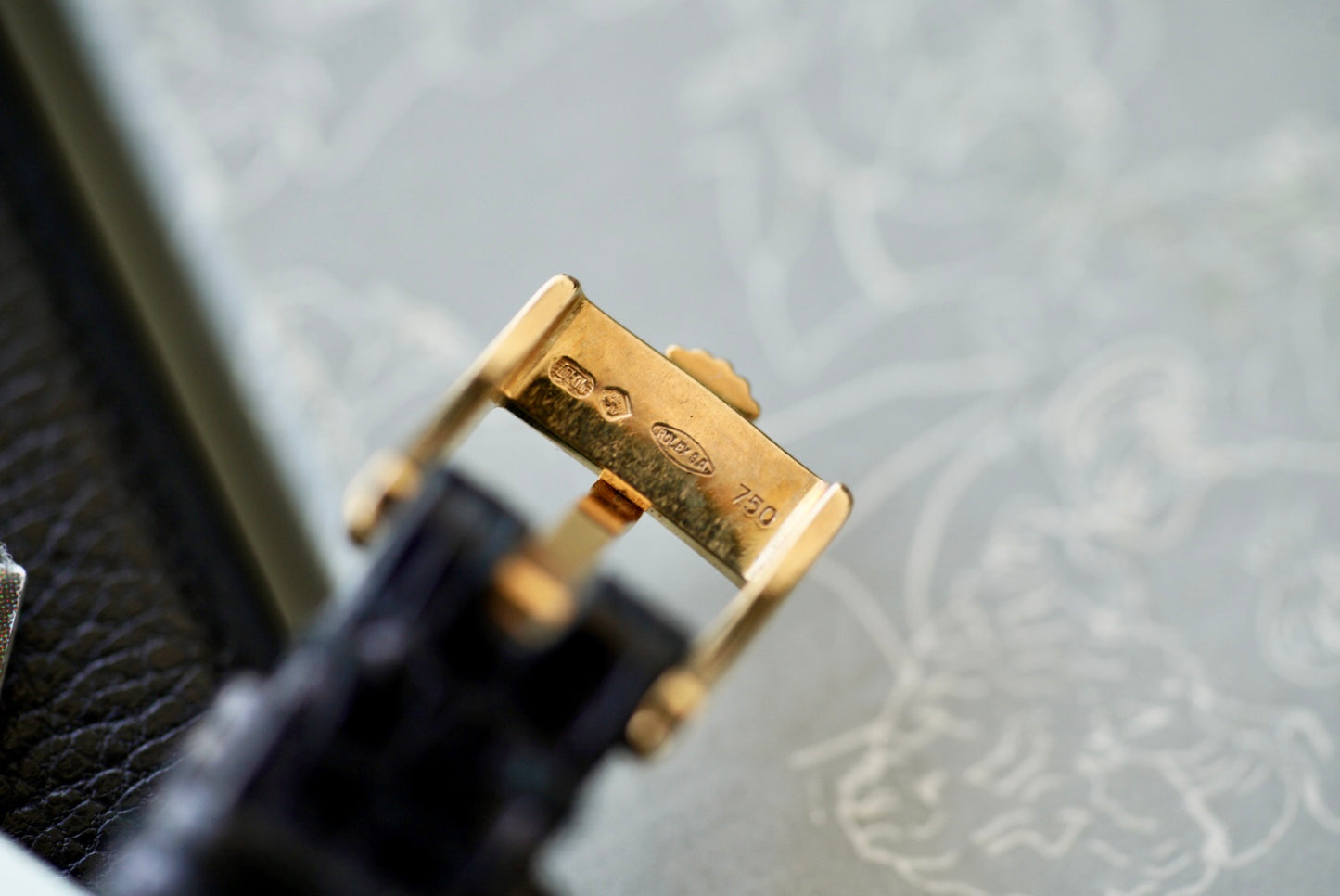 (4129) 1995 Rolex Cellini 18k Gold 25mm Manual Wind
