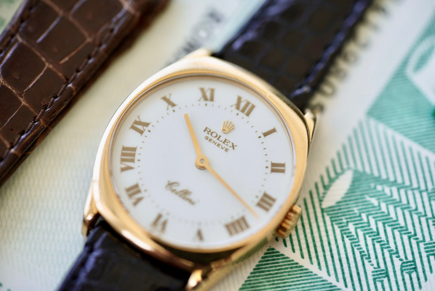 (4129) 1995 Rolex Cellini 18k Gold 25mm Manual Wind
