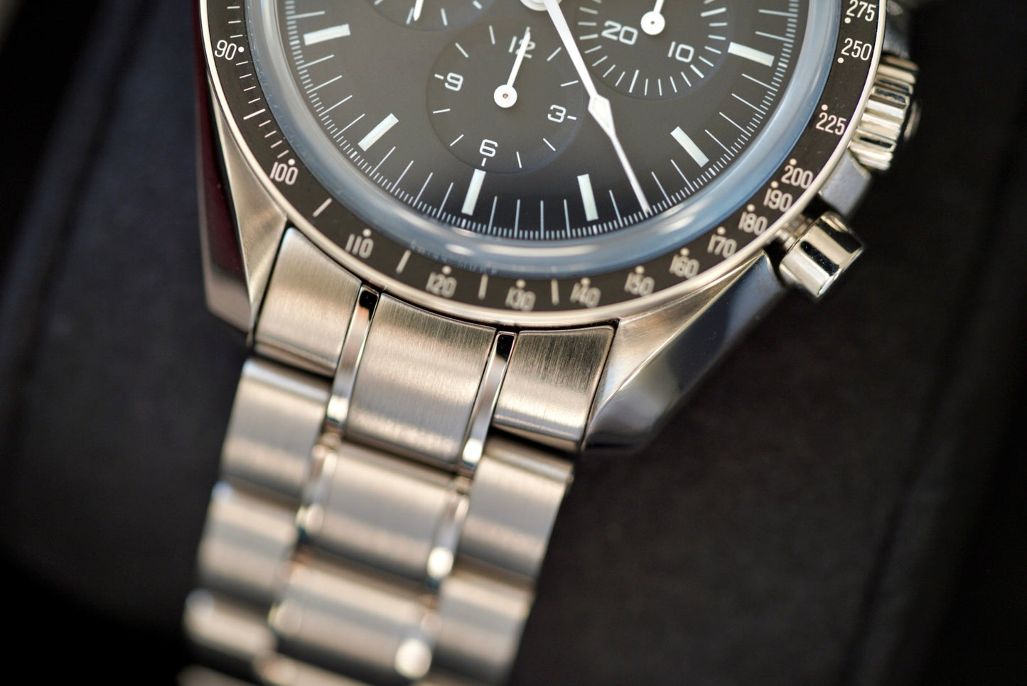(311.30.42.30.01.006) 2020 Omega Speedmaster Professional Moonwatch Sapphire Sandwich 42mm