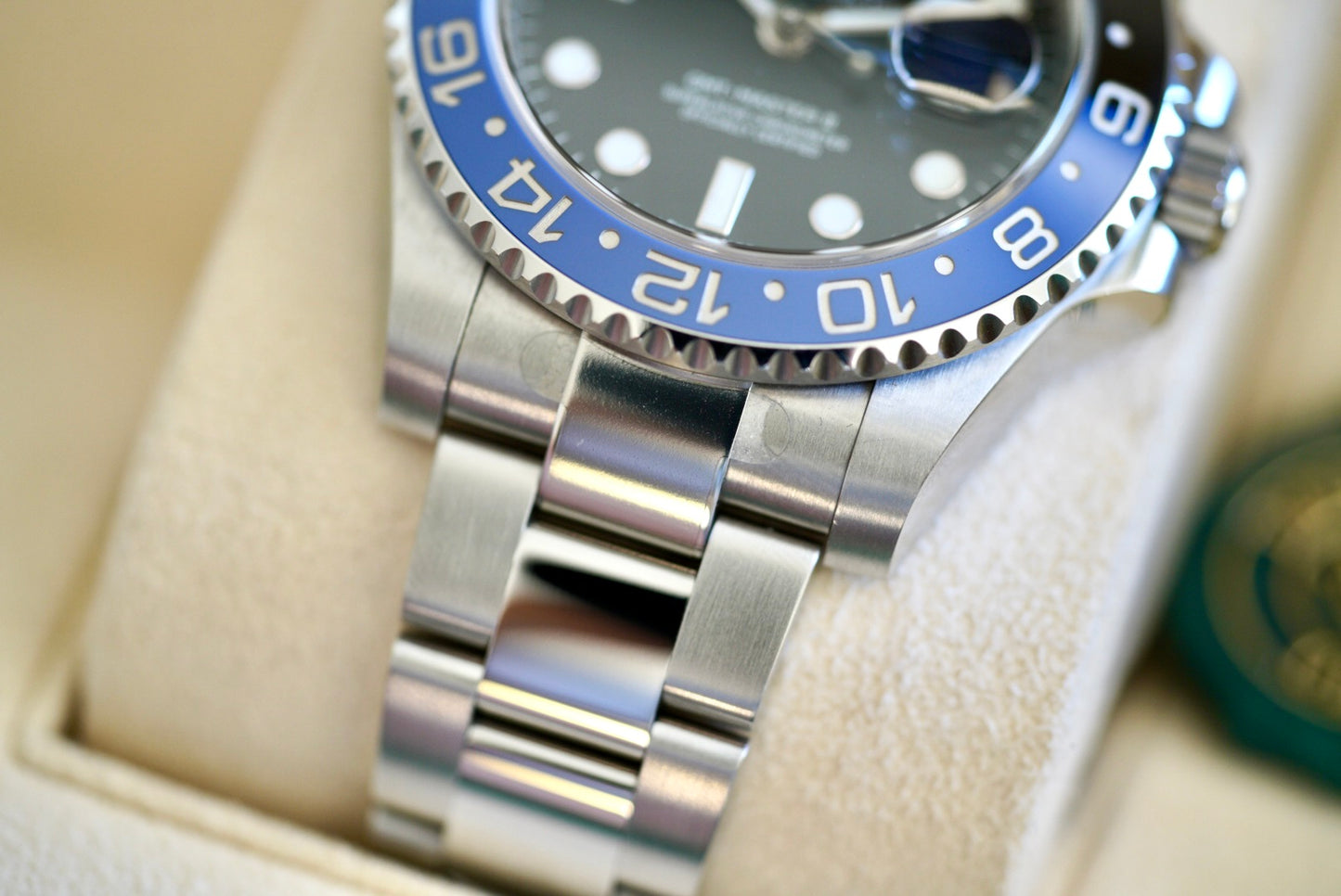 (116710BLNR) NEW 2017 Rolex GMT-Master II ‘Batman’