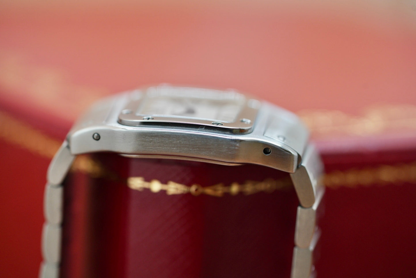 (1565) Cartier Santos Galbée Quartz 24mm