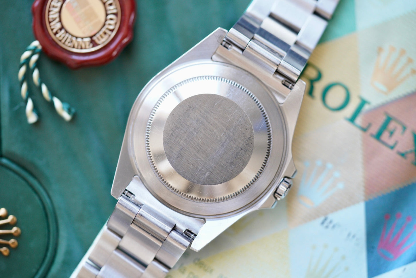 (16710T) 2005 Rolex GMT-Master II “Pepsi” 40mm No Holes Case