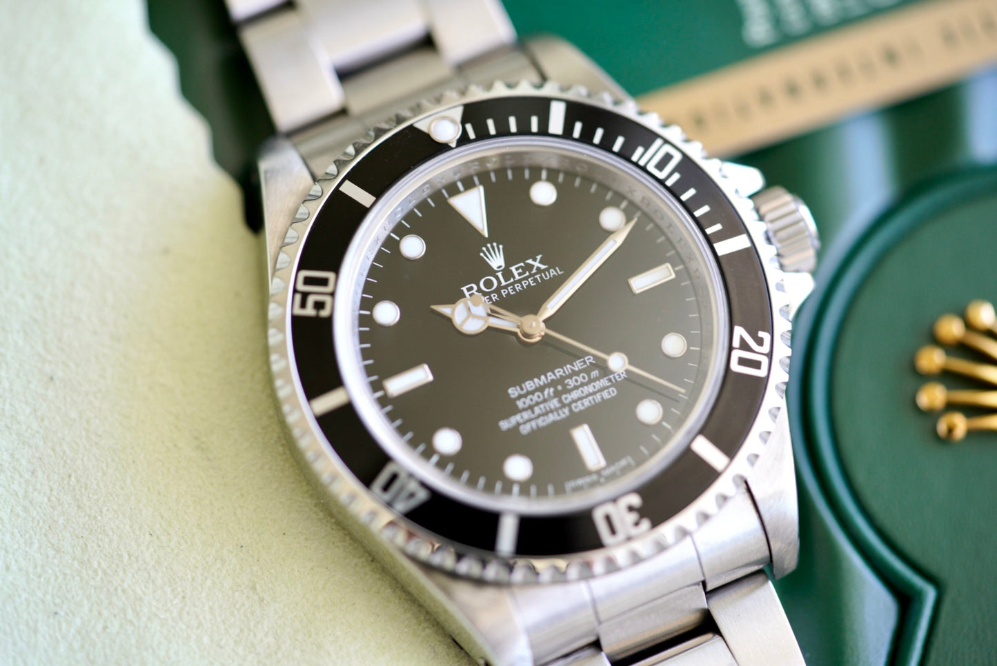 (14060M) 2011 Rolex Submariner 40mm No-Date