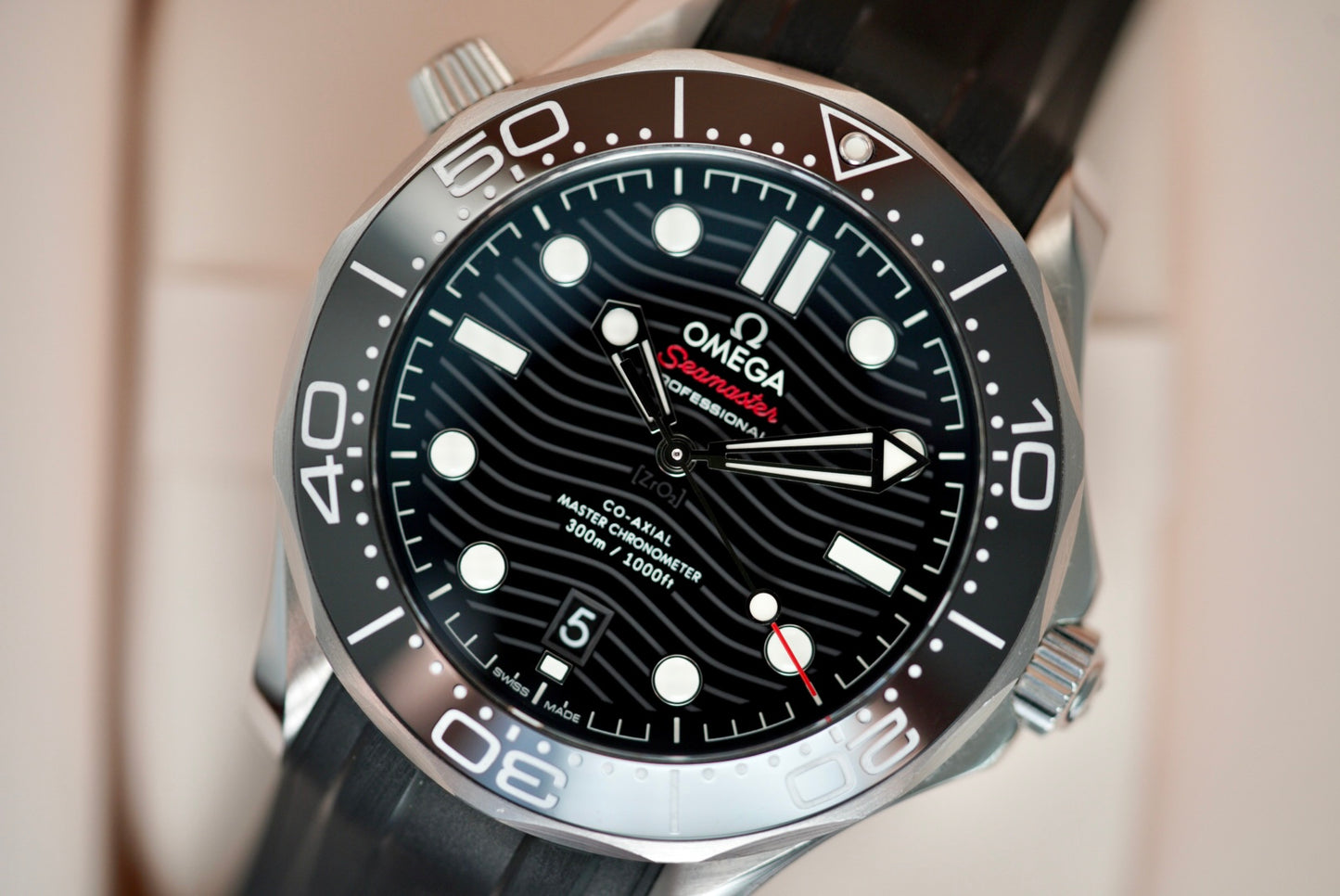 (210.32.42.20.01.001) 2020 Omega Seamaster Diver 300M