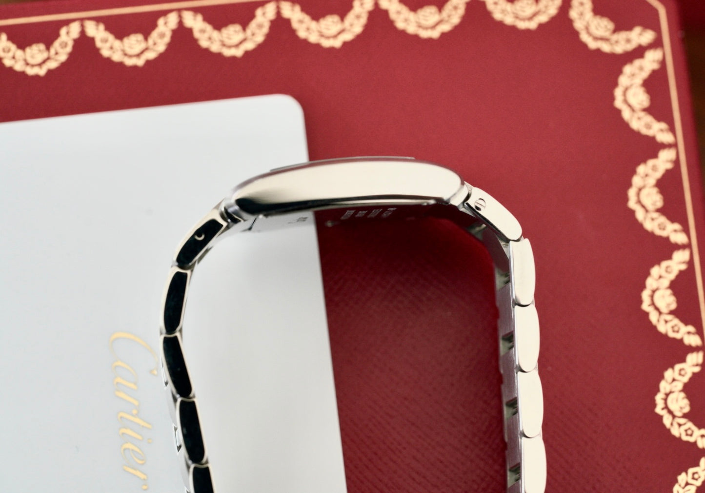 (WSTA0074) 2024 Cartier Tank Française Medium 27x32mm