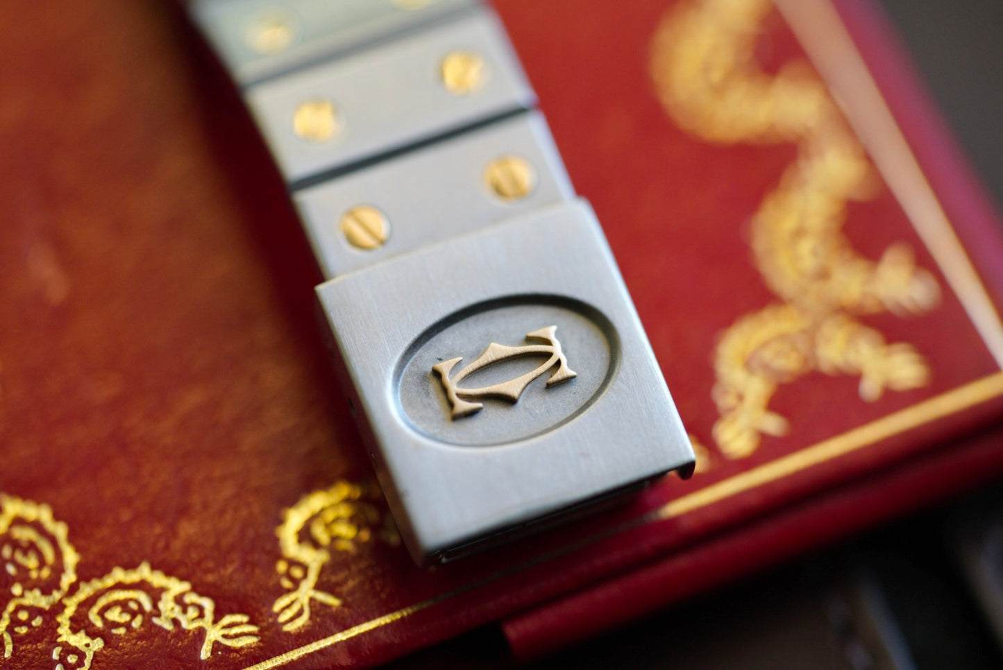 (2961) Cartier Santos Carrée Ghost Dial 29x41mm