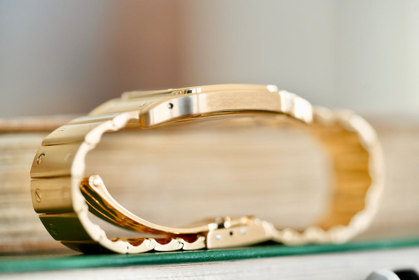 (819904) Cartier Santos Galbée Moonphase 18k Yellow Gold