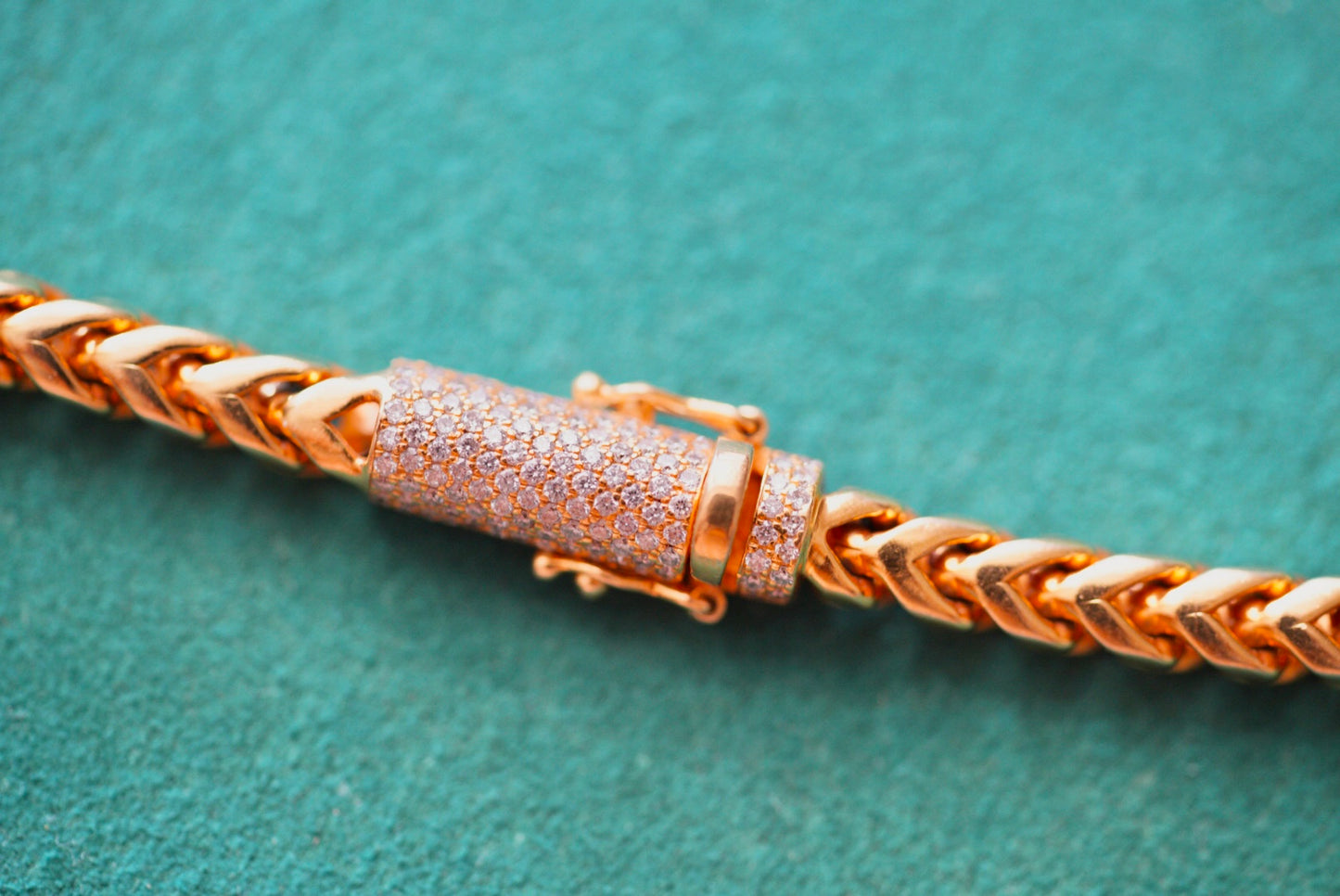 14k Gold Wheat (Spiga) Chain with Diamond Pavé Barrel Clasp
