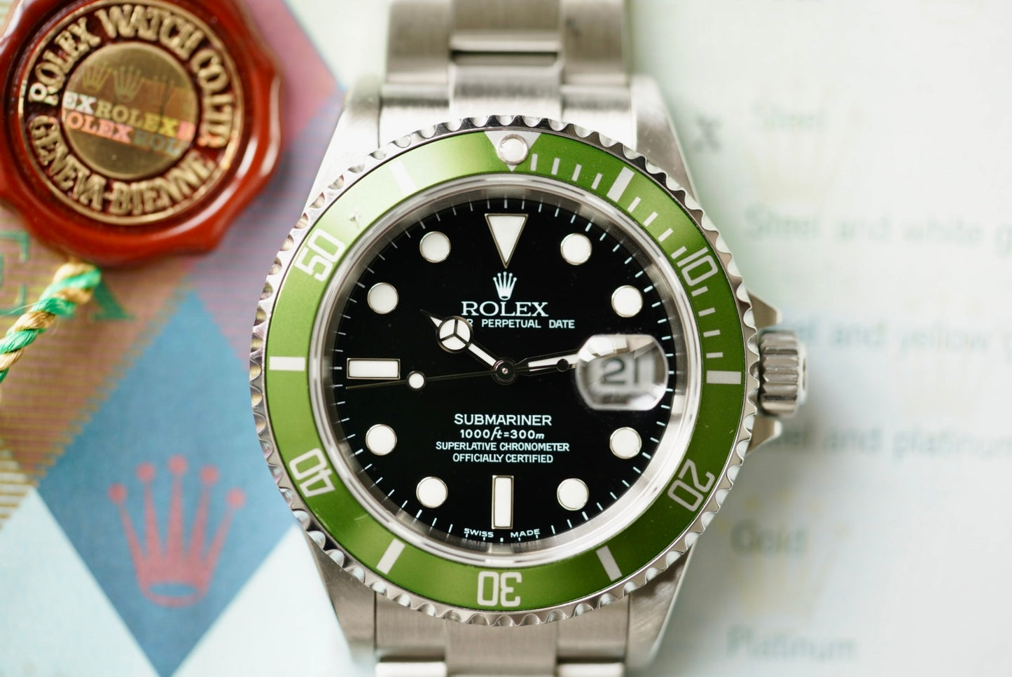 (16610LV) 2004 Rolex Submariner Kermit “Flat 4” 40mm