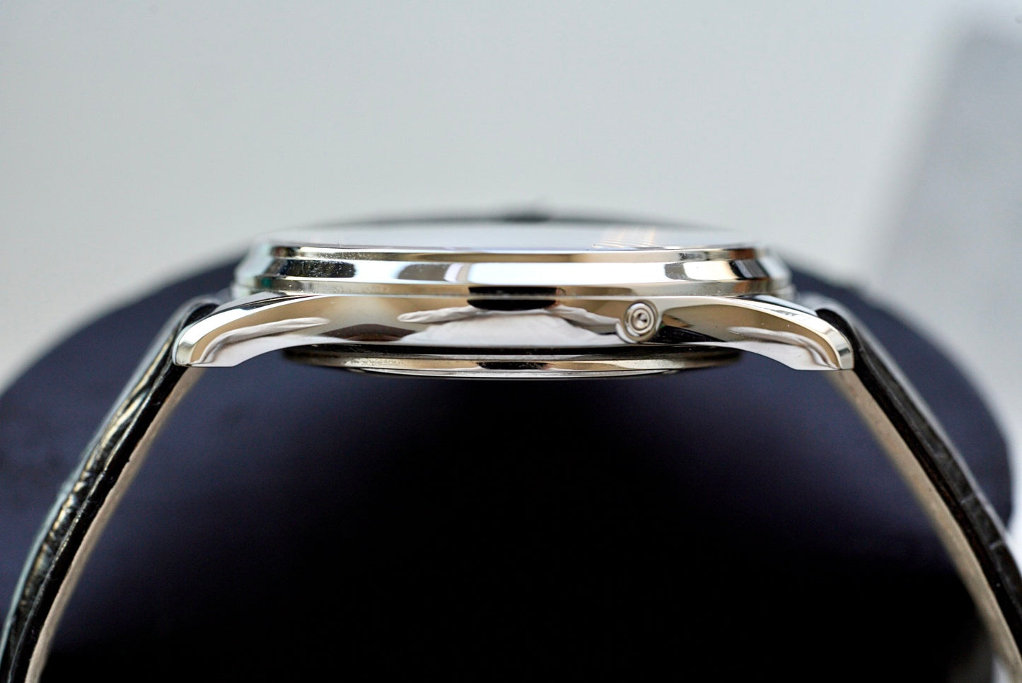 (Q1368420) 2018 Jaeger-LeCoultre Master Ultra Thin Moon 39mm