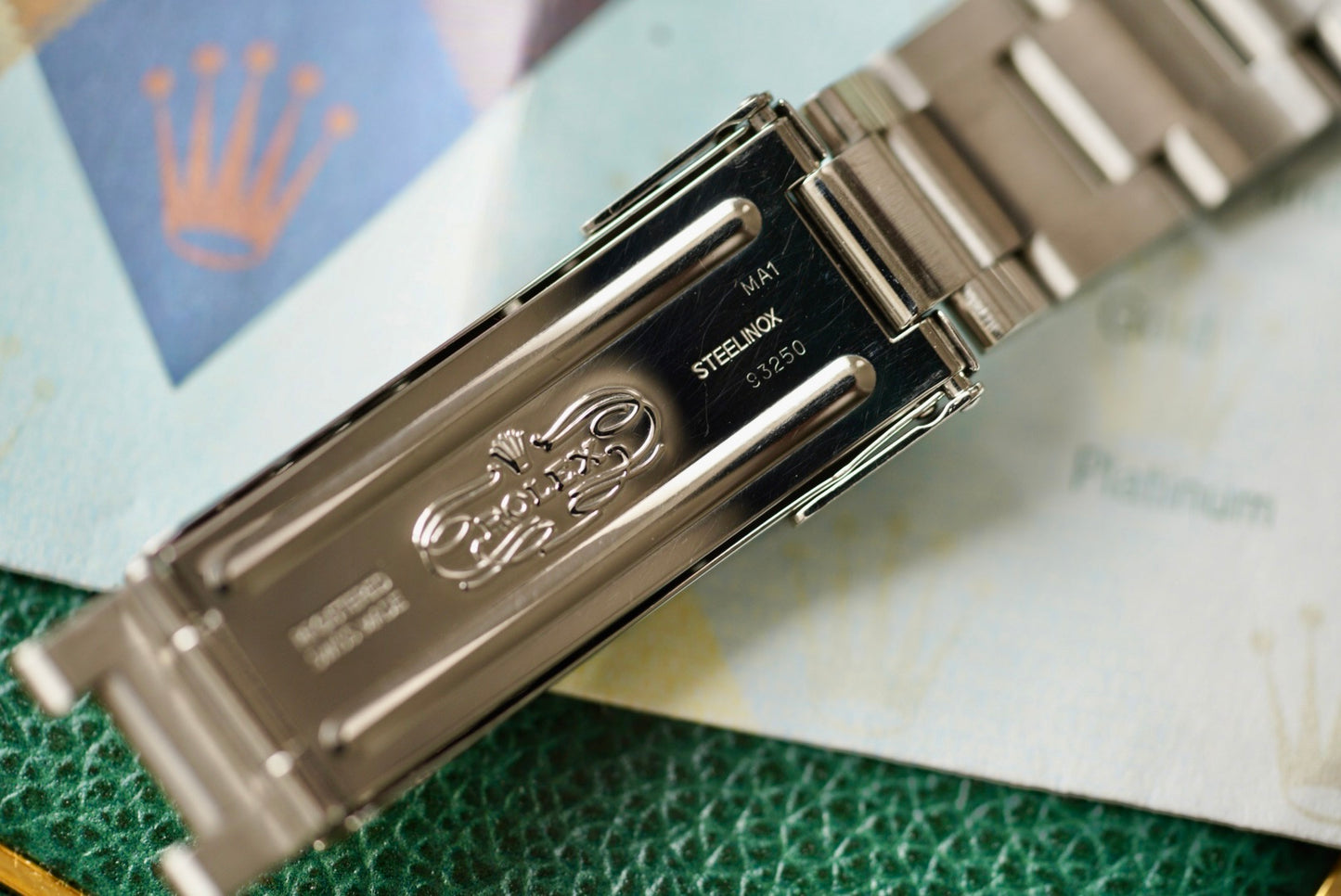 (16610LV) 2004 Rolex Submariner Kermit “Flat 4” 40mm