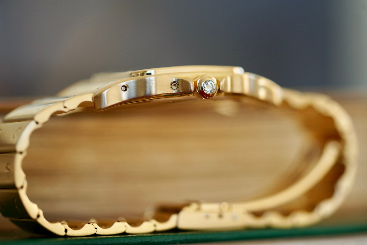(819904) Cartier Santos Galbée Moonphase 18k Yellow Gold