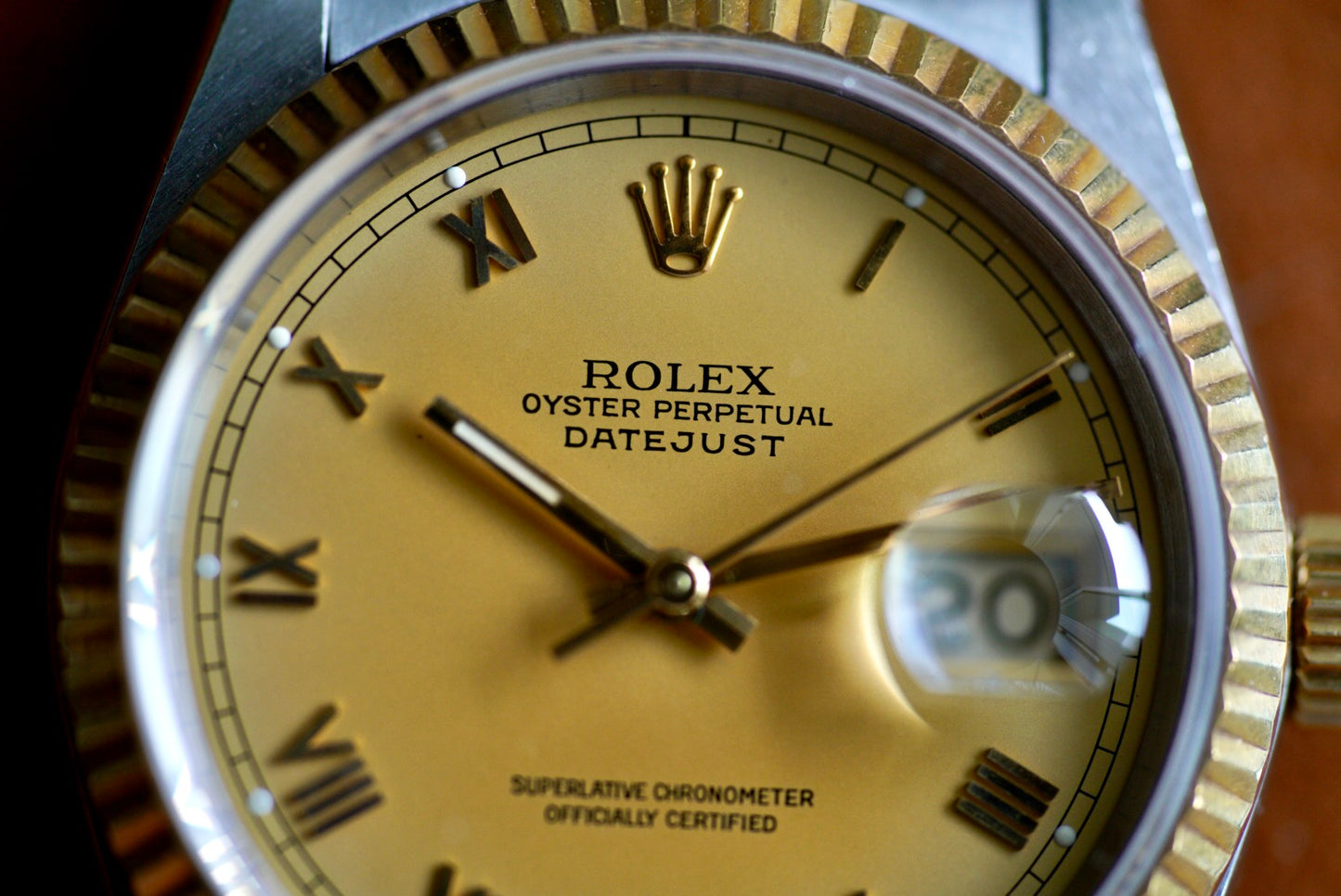(16233) 1991 Rolex Datejust Champagne Roman Dial 36mm