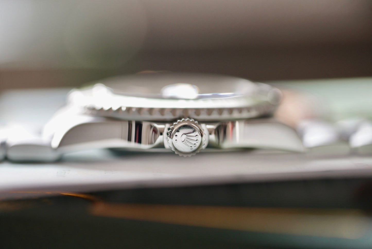 (16610LV) 2004 Rolex Submariner Kermit “Flat 4” 40mm