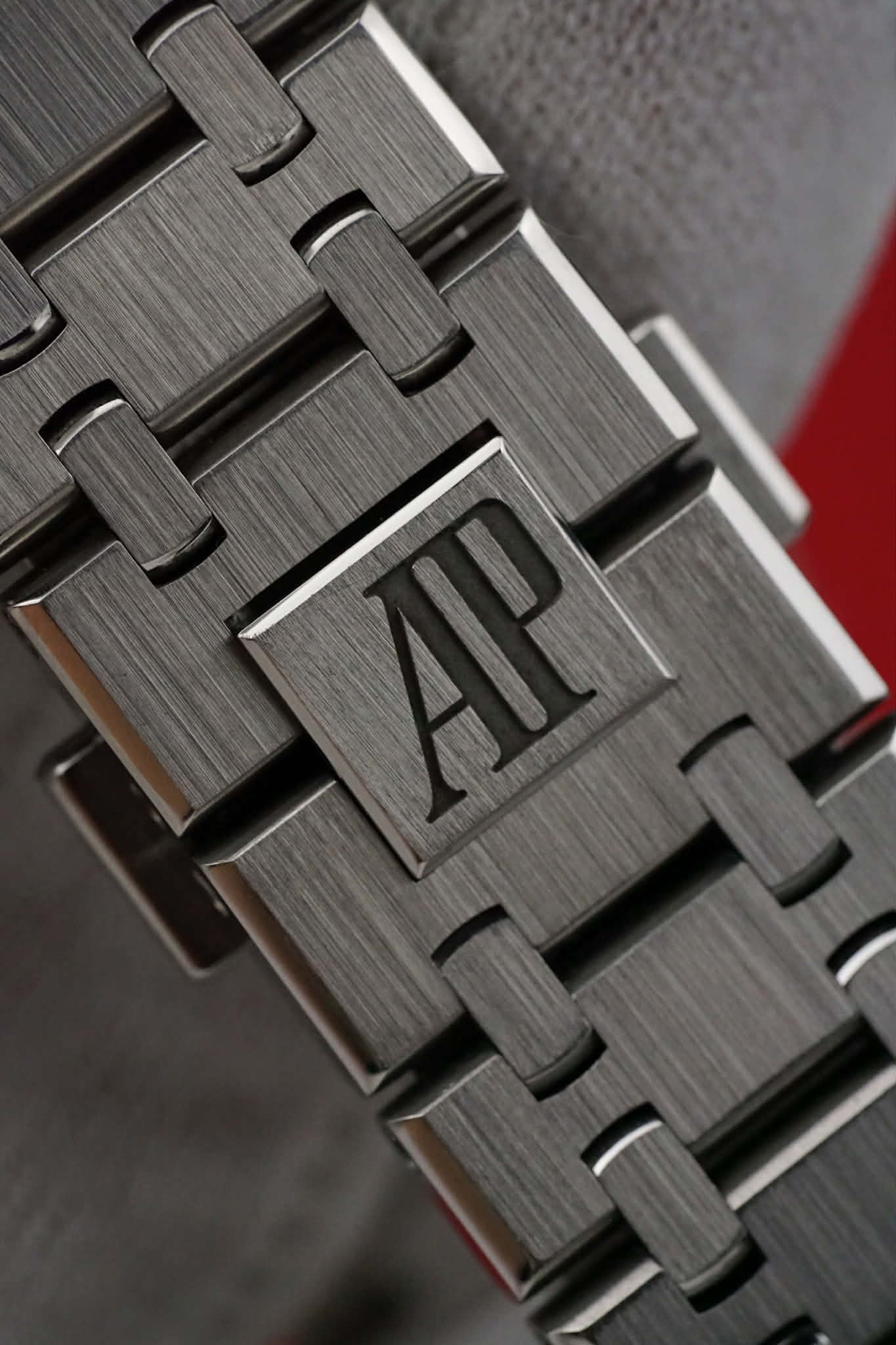 (15400ST) 2016 Audemars Piguet Royal Oak Black Dial 41mm