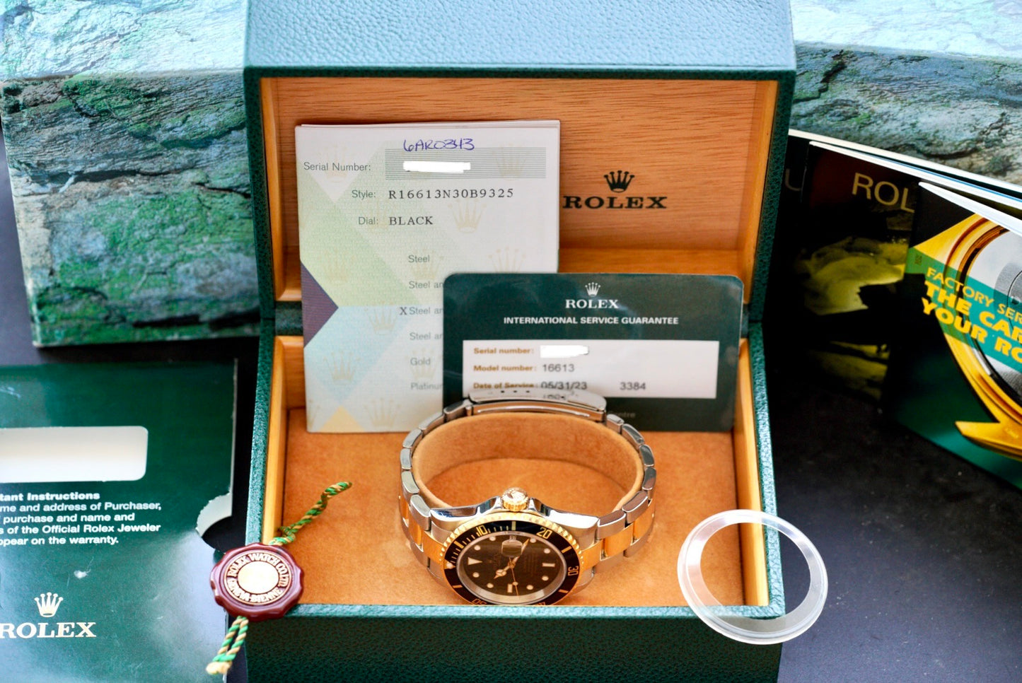 (16613) 2004 Rolex Submariner Two-Tone 40mm