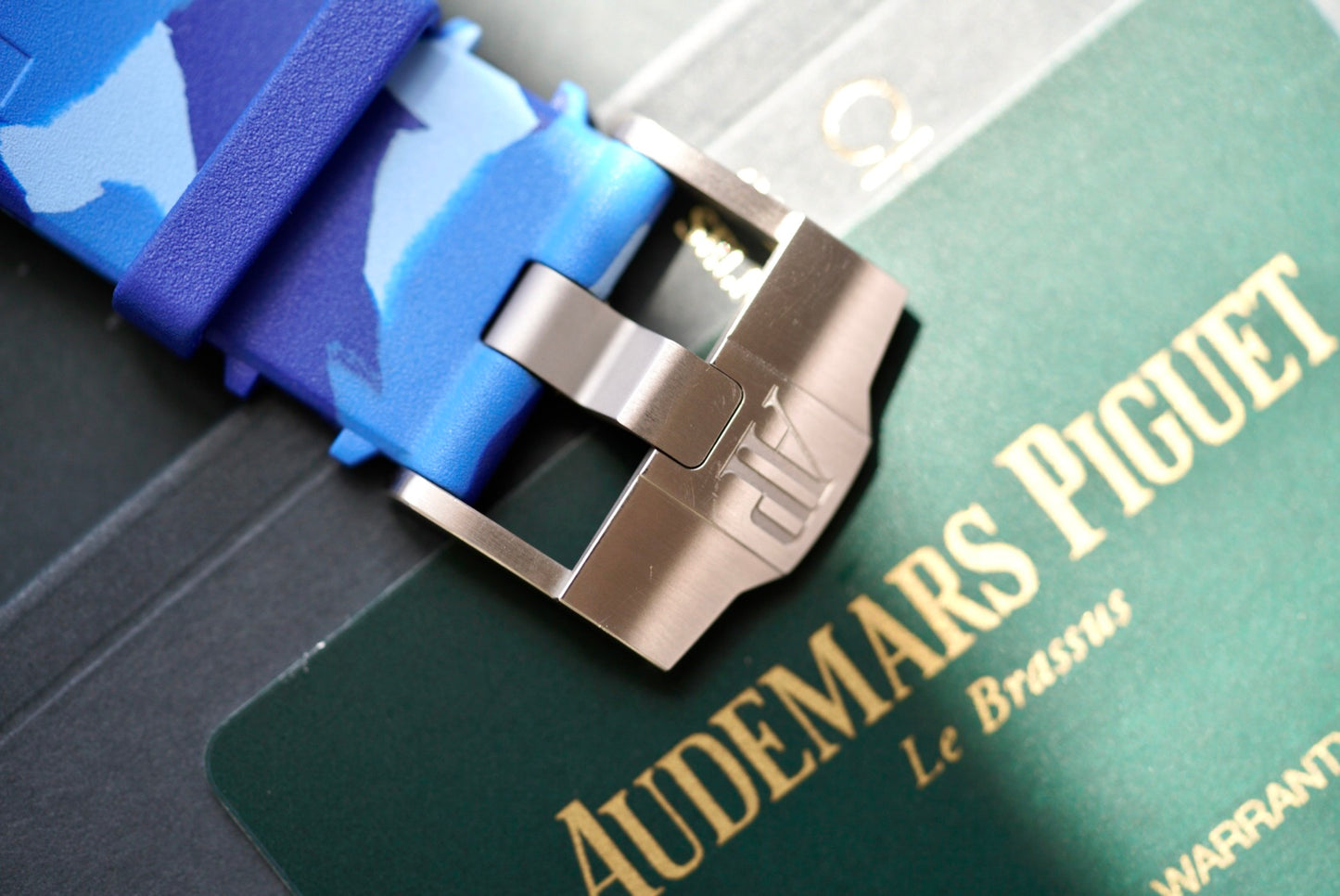 (26400SO.OO.A335CA.01) Audemars Piguet Royal Oak Offshore Chronograph Blue Camo 44mm Limited Edition